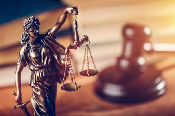 derechos hijos fuera matrimonio herencias españa